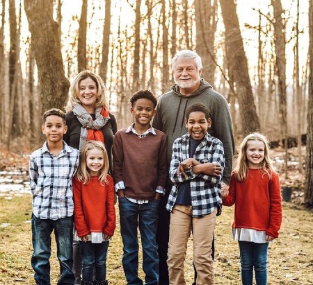 Brian and Rachelle Harlow with their grandchildren