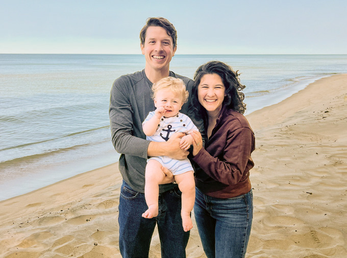 Neil Kippenbrock (BSCE 17) and Shannon Gunn (BSCE 17) with their son, Leo.