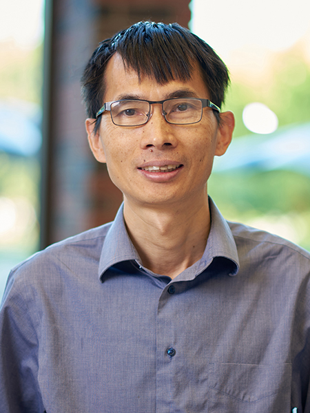 Junfei Li