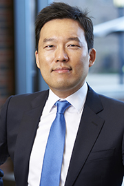 Kwang Taik Kim Photo